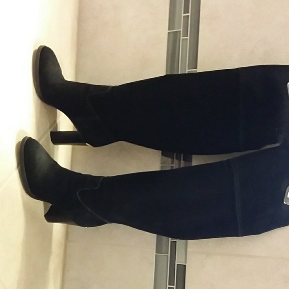 Boots - Picture 1 of 6